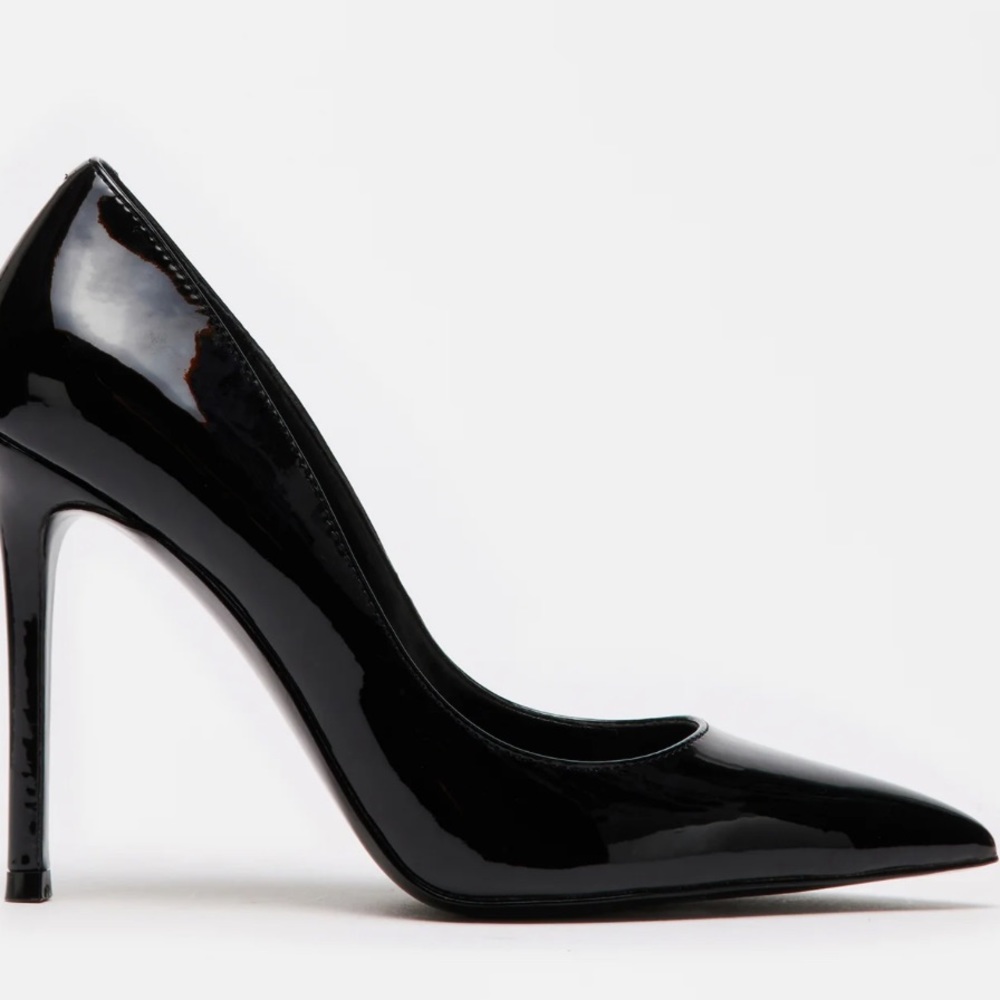 NWT black Steve Madden pump